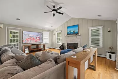 136 Paradise Ln, Rochester, MA 02770 - Photo 12