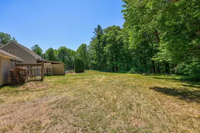 27 Davis St, Rutland, MA 01543 - Photo 8