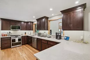 36 Jackson Cir, Franklin, MA 02038 - Photo 10