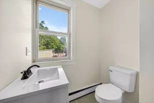 233 Maxfield St, New Bedford, MA 02740 - Photo 12