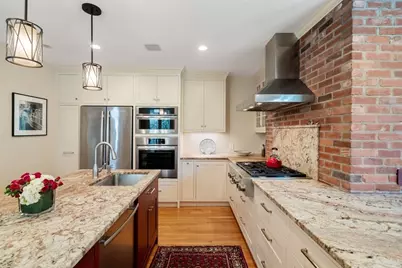 51 Chestnut Street, Boston, MA 02129 - Photo 16