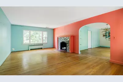 77 Jordan Rd, Brookline, MA 02446 - Photo 4