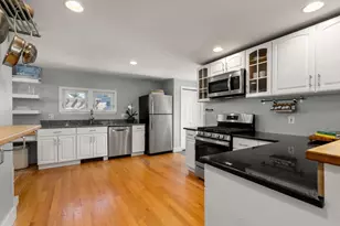 58 Bay View Ave, Quincy, MA 02169 - Photo 10