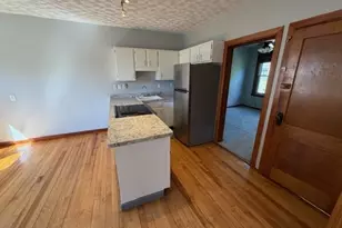 17 Englewood Ave, Worcester, MA 01603 - Photo 4