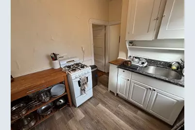 7 Grove St. #11, Boston, MA 02114 - Photo 8
