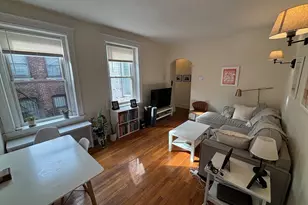 7 Grove St, Boston, MA 02114 - Photo 1