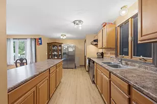 297 Whalom Rd, Lunenburg, MA 01462 - Photo 18