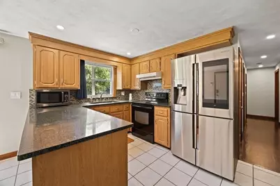 110 Bushee Rd, Swansea, MA 02777 - Photo 6