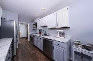 224 Heritage Dr, Northbridge, MA 01588 - Photo 12