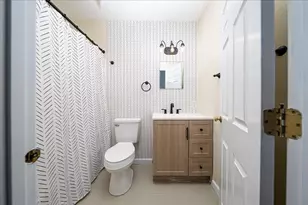 224 Heritage Dr, Northbridge, MA 01588 - Photo 20