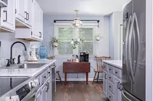 224 Heritage Dr, Northbridge, MA 01588 - Photo 10