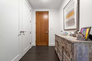 22 Liberty Dr, Boston, MA 02210 - Photo 4