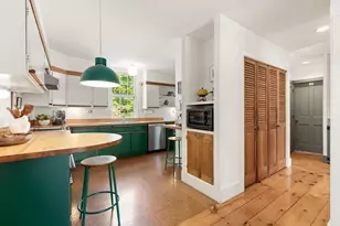 34 Pearl St, Marblehead, MA 01945 - Photo 10