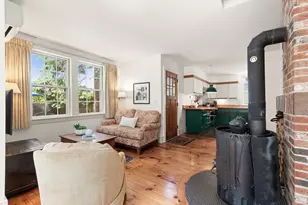 34 Pearl St, Marblehead, MA 01945 - Photo 8