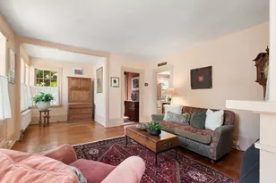 34 Pearl St, Marblehead, MA 01945 - Photo 20