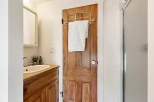34 Pearl St, Marblehead, MA 01945 - Photo 28
