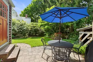 34 Pearl St, Marblehead, MA 01945 - Photo 38