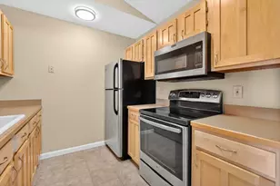 16 Maple Crest Cir, Holyoke, MA 01040 - Photo 16