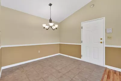 16 Maple Crest Cir #J, Holyoke, MA 01040 - Photo 12