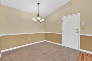 16 Maple Crest Cir, Holyoke, MA 01040 - Photo 12