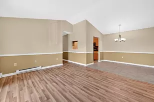 16 Maple Crest Cir, Holyoke, MA 01040 - Photo 6