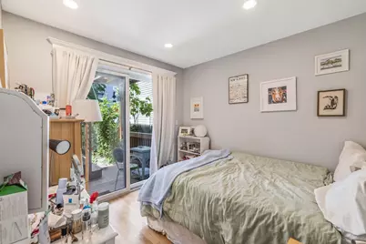 129 M St #1, Boston, MA 02127 - Photo 4
