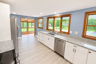 21 Center St, Granby, MA 01033 - Photo 6