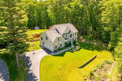 34 Beechwood Cir, Northborough, MA 01532 - Photo 2