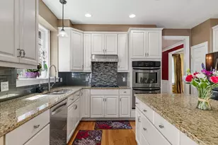 34 Beechwood Cir, Northborough, MA 01532 - Photo 24