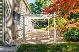 34 Beechwood Cir, Northborough, MA 01532 - Photo 10