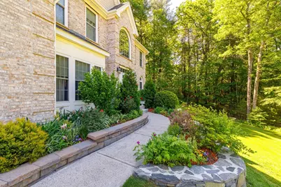 34 Beechwood Cir, Northborough, MA 01532 - Photo 12