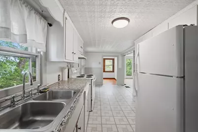 28 Lake Dr, Wilbraham, MA 01095 - Photo 12