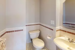 435 E 7th St, Boston, MA 02127 - Photo 24