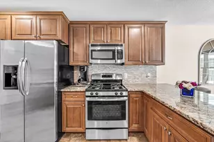 77 Cherry Dr, Wilbraham, MA 01095 - Photo 16
