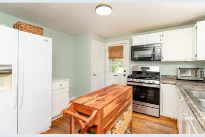 77 Clinton Rd, Weymouth, MA 02189 - Photo 12