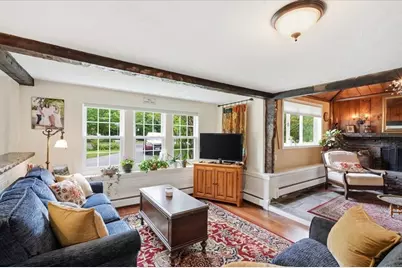 354 High St, Pembroke, MA 02359 - Photo 4
