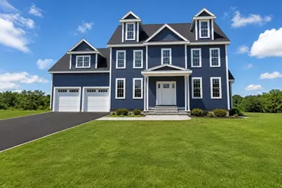 7 Lamire Way, Uxbridge, MA 01569 - Photo 1