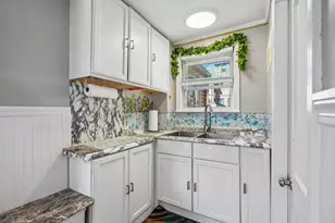 638 Boston St, Lynn, MA 01905 - Photo 6