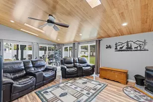 9 Joseph St, Acushnet, MA 02743 - Photo 4