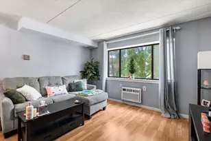 4975 Washington St, Boston, MA 02132 - Photo 10