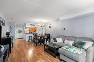 4975 Washington St, Boston, MA 02132 - Photo 8