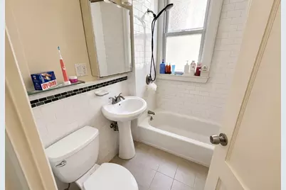 229 Freeman St #3, Brookline, MA 02446 - Photo 8
