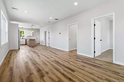 72 South Ave, Revere, MA 02151 - Photo 16