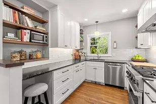67 Humphrey St, Marblehead, MA 01945 - Photo 16