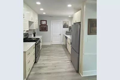 41 Bronx Rd, Boston, MA 02132 - Photo 8