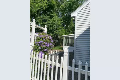 41 Bronx Rd, Boston, MA 02132 - Photo 26