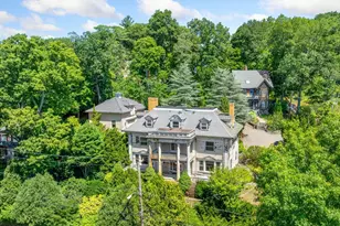 721 Franklin St, Melrose, MA 02176 - Photo 2