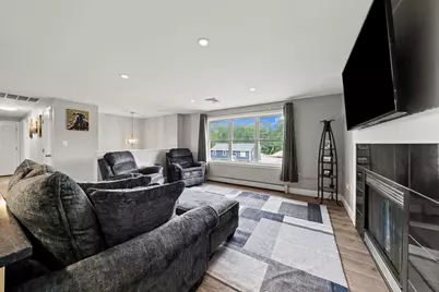 395 Lowell Street, Peabody, MA 01960 - Photo 4
