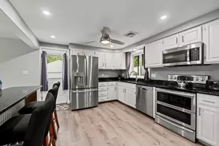395 Lowell St, Peabody, MA 01960 - Photo 10