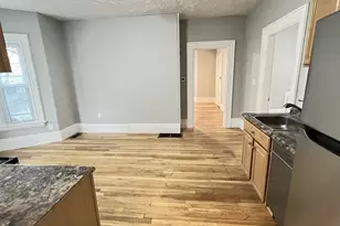 31 Ridgeway St, Lynn, MA 01902 - Photo 4